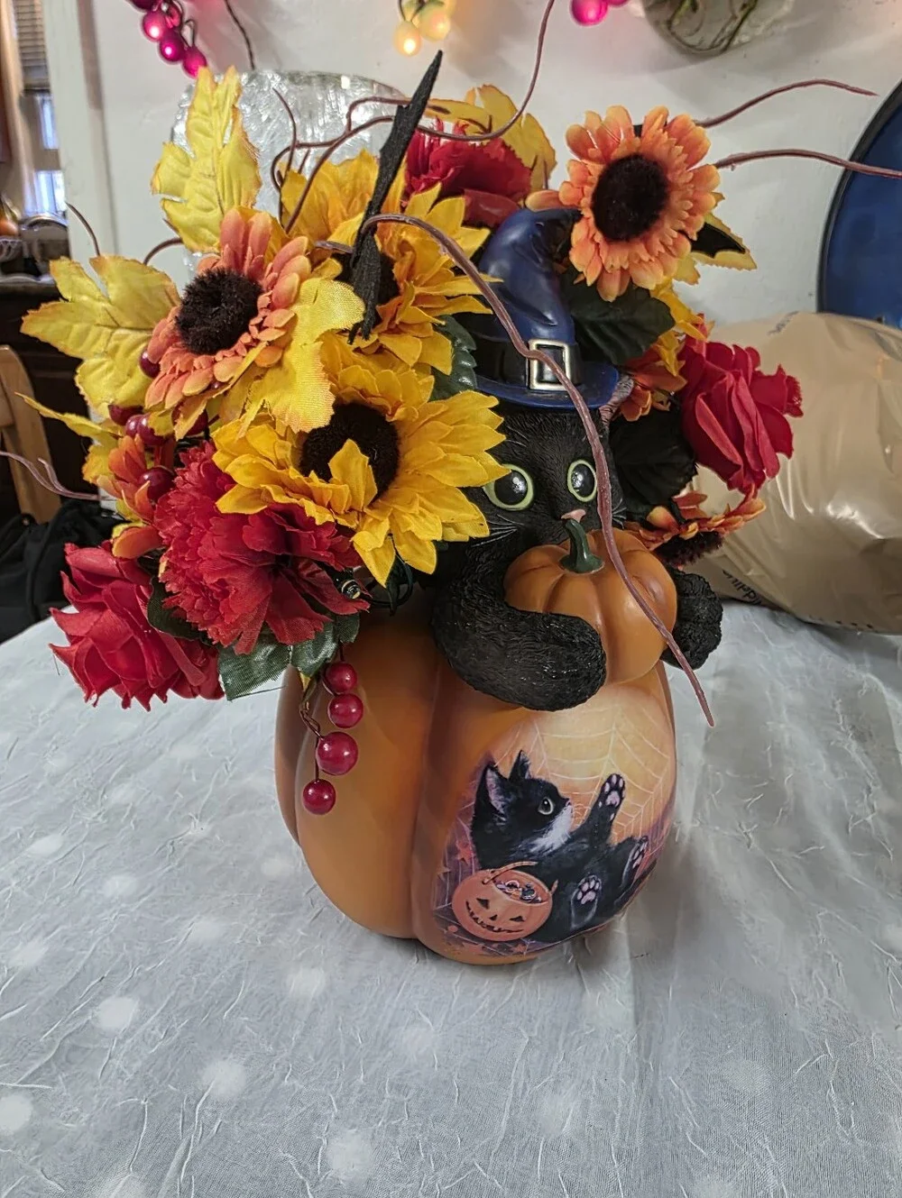 The Bradford Exchange Kayomi Harai Scaredy Cat Always in Bloom Lighted Halloween